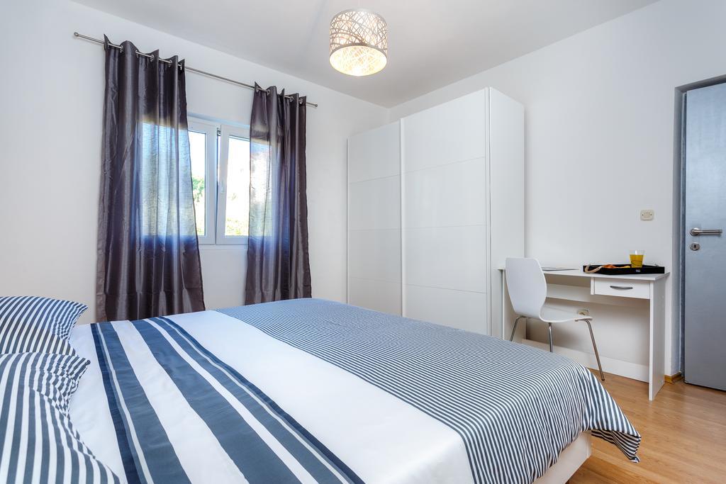 מרינה Holiday Home Iris מראה חיצוני תמונה